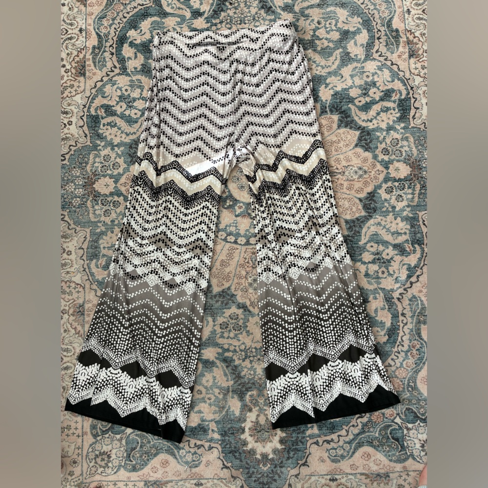 Black and White Geometric Patterned Pants